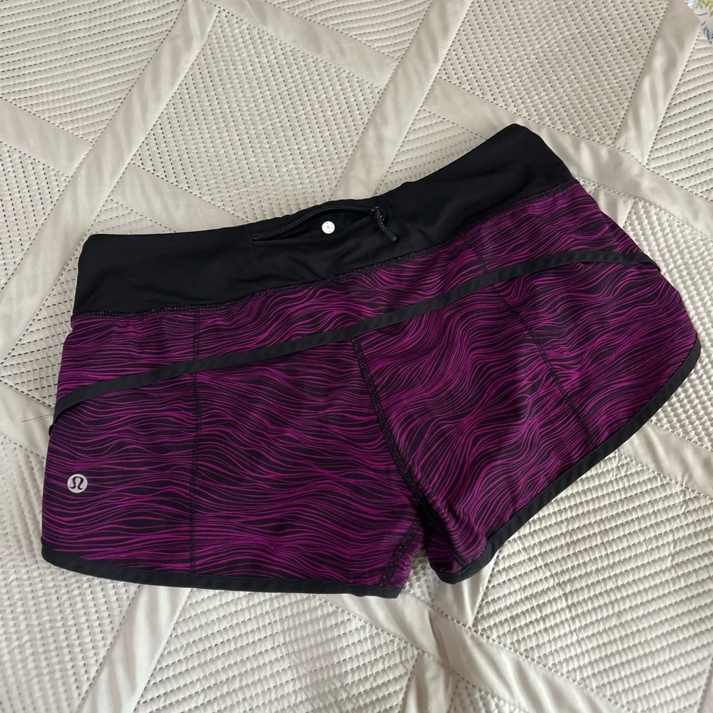 Lululemon Speed Short Life Lines Polar Pink Black Size 6 Womens.